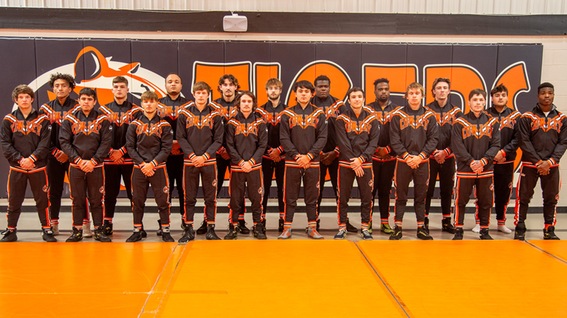 Young wrestling squad hoping to accomplish big things