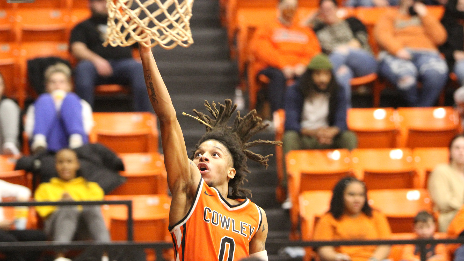 Tigers win fifth straight home game, take down No. 10-ranked Hutchinson