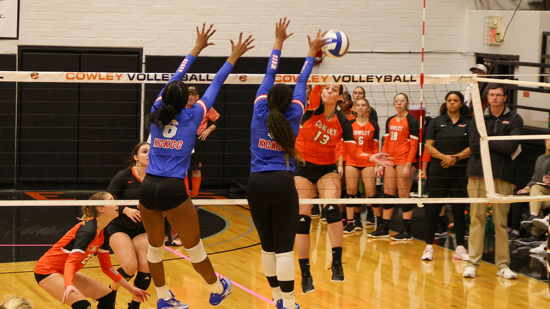 Cowley volleyball knocks off three ranked teams while improving to 33-0